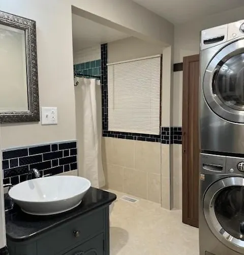 Hébergement de vacances Sunnyside Rental-entire Vacation 3 Bedroom 2 Bathrooms 1 Kitchen
