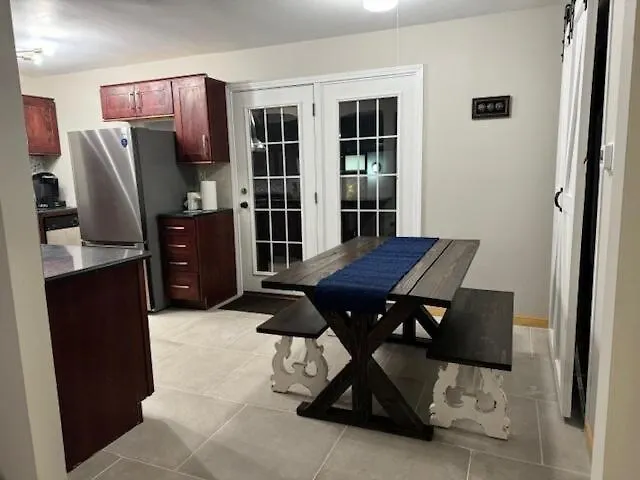 Sunnyside Rental-entire Vacation 3 Bedroom 2 Bathrooms 1 Kitchen *